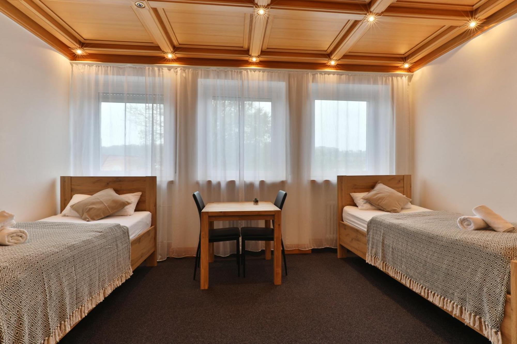Moderne Ferienwohnungen - Service Wie Im Hotel غوبينغِن المظهر الخارجي الصورة